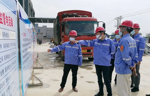 吳正新到TMP、TPO項(xiàng)目及松滋肥業(yè)新項(xiàng)目現(xiàn)場檢查指導(dǎo)工作(圖1)