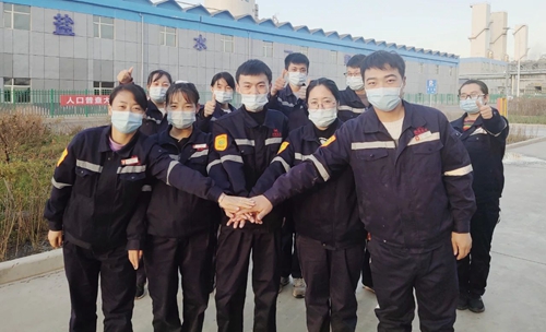 新疆宜化氯堿分廠氯乙烯三班、合成二班榮獲準(zhǔn)東開發(fā)區(qū)安全標(biāo)準(zhǔn)化示范班組稱號(hào)(圖2)