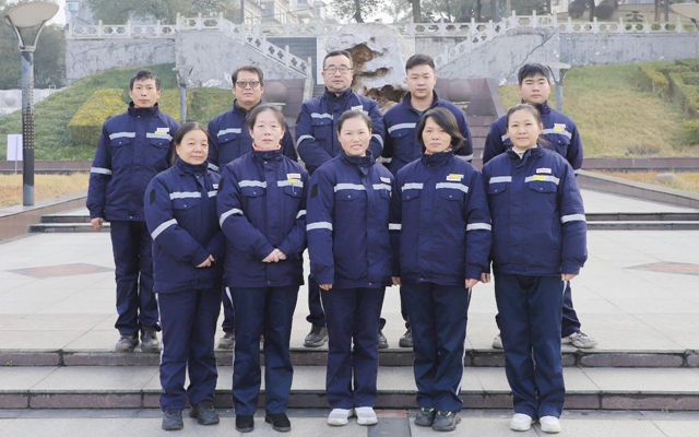 喜報！全國表彰，股份公司猇亭片區(qū)電解四班榜上有名！